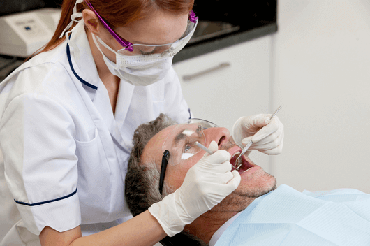 NHS Dentists VS Private Dentists – What’s the difference?